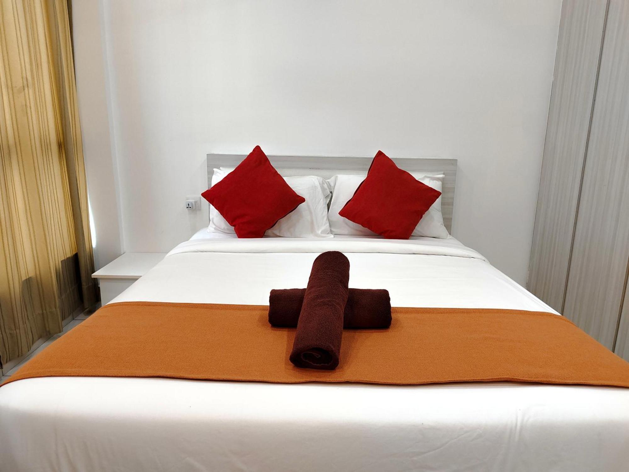 Family Suites At Mansion One By Maj George Town Exterior foto